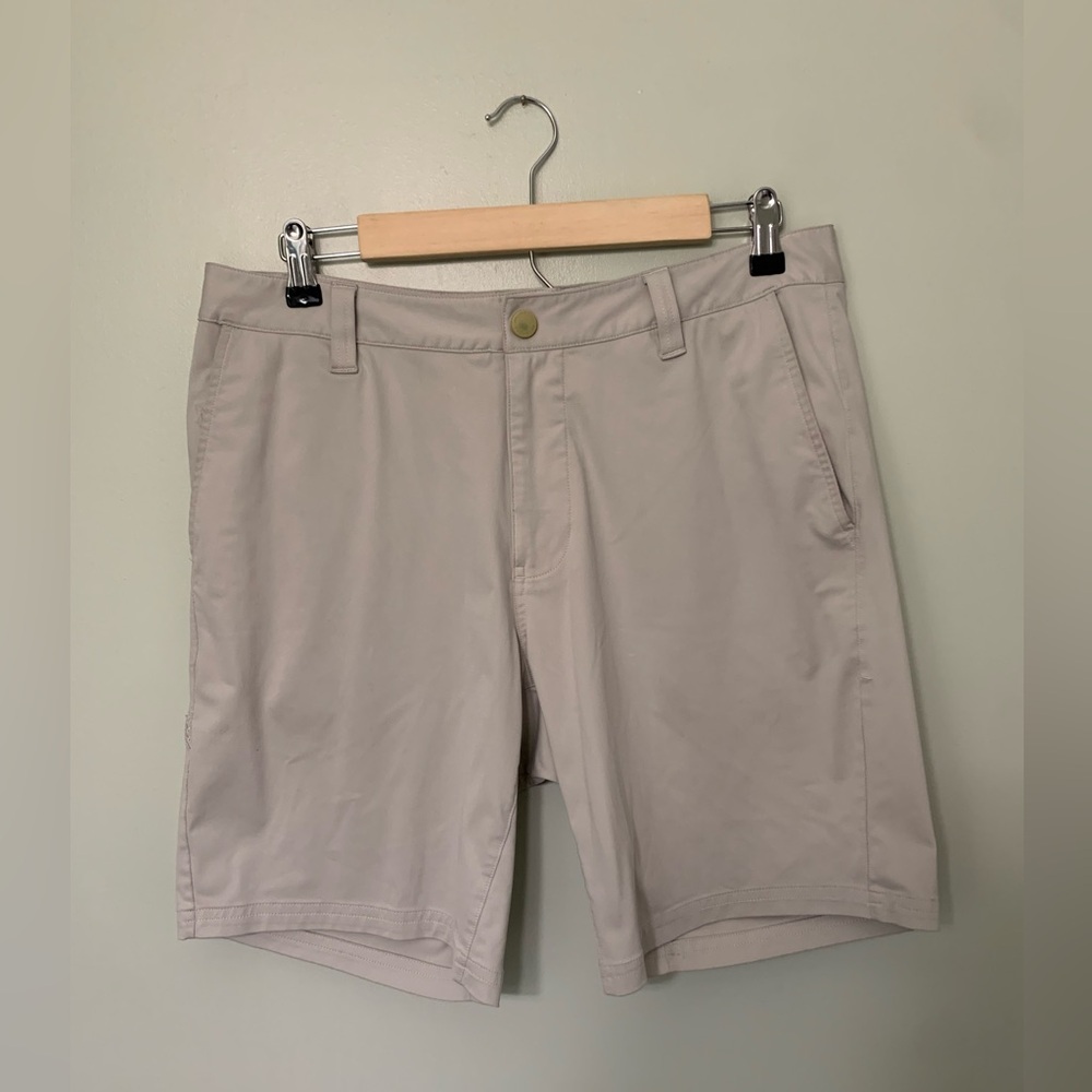 Rhone — men’s size 32 khaki shorts